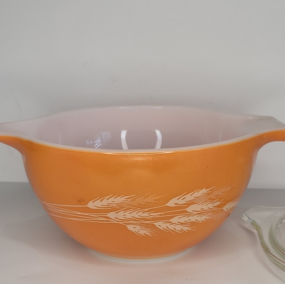 VTG PYREX Autumn Harvest Wheat Cinderella Bowl #441 Orange Brown